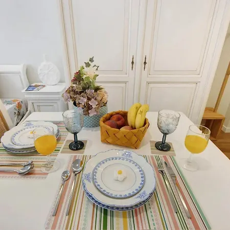 - -1 Apartment Porto