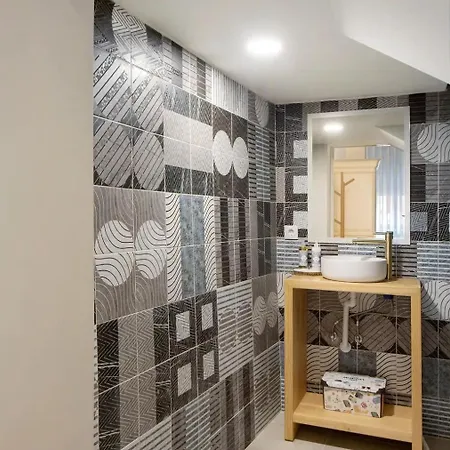 - -1 Apartment